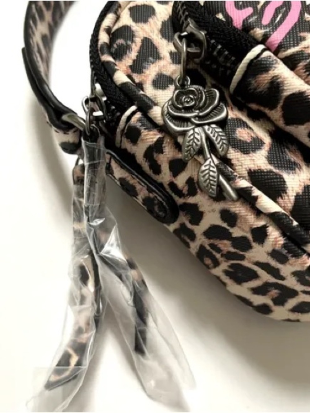 Ed Hardy Leopard Crossbody Bag with Pink Logo and Rose VINTAGE Y2K - Picture 2 of 7